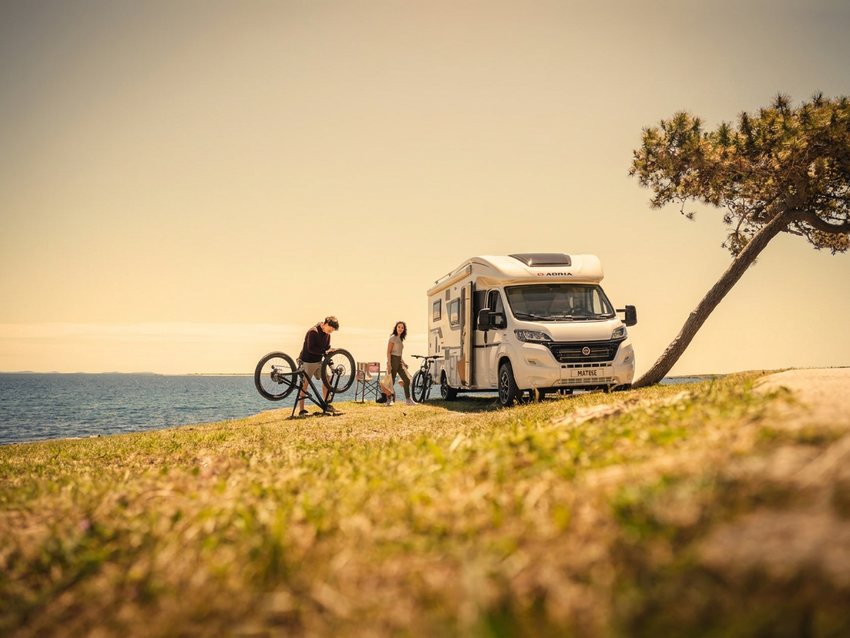 MOUNTAIN BIKE E CAMPER AVVENTURA